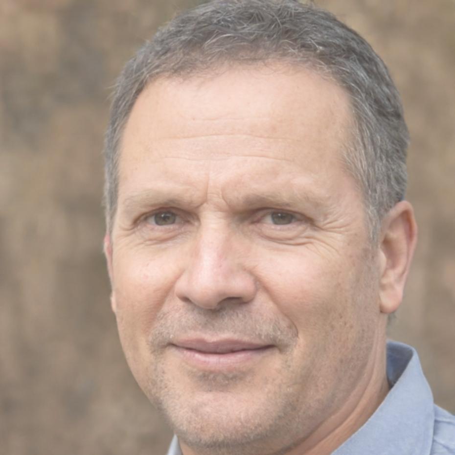 Преподаватель курсов по финансовому планированию